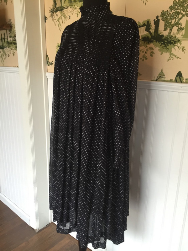 Smock style polka dot pleated designer Japanese dress size Large Smock style polka dot pleated designer Japanese dress size Large