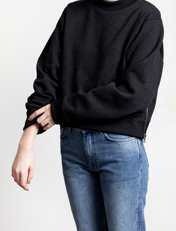 Acne Studios Bird Fleece Sweatshirt | Dark Grey Acne Studios Bird Fleece Sweatshirt | Dark Grey