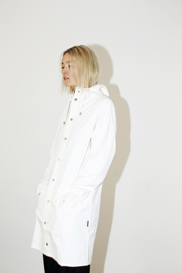 Unisex Rains White Hooded Rain Coat Unisex Rains White Hooded Rain Coat
