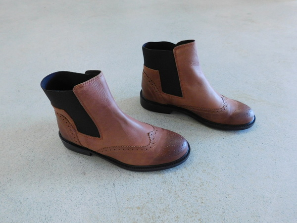 Yerse Leather Chelsea Boots Yerse Leather Chelsea Boots