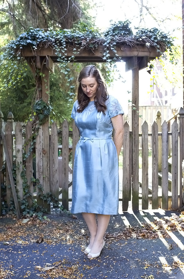 White Elephant Vintage Shimmering Blue Cocktail Dress White Elephant Vintage Shimmering Blue Cocktail Dress