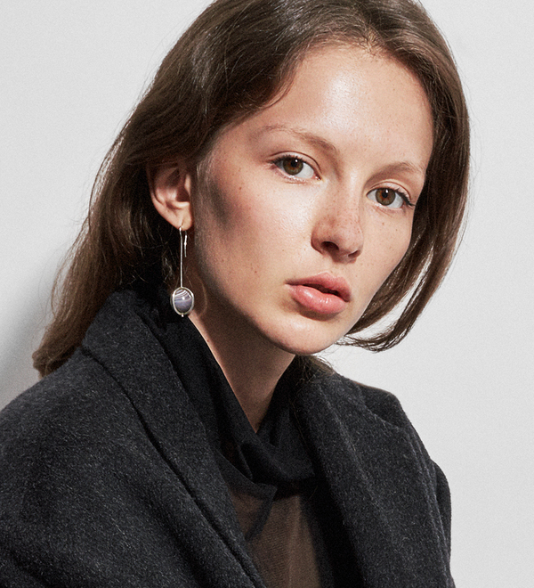 Luz Ortiz Lumina Mismatch-Mono Earring Luz Ortiz Lumina Mismatch-Mono Earring