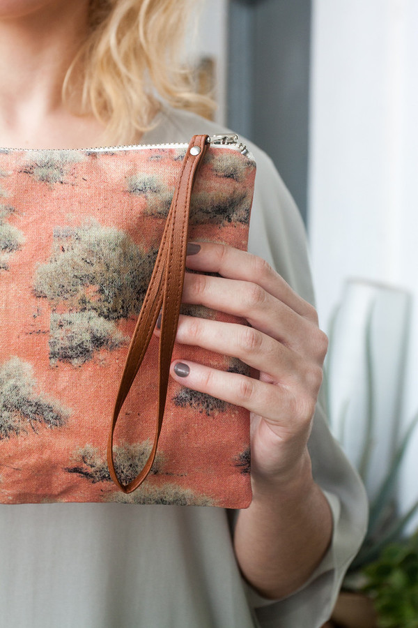 Lee Coren Nevada Flat Clutch Lee Coren Nevada Flat Clutch