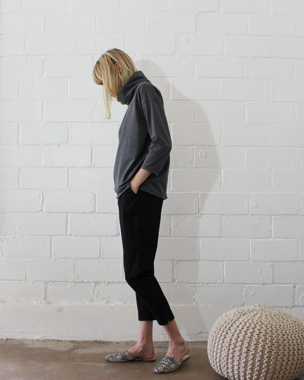 esby ST. ANN TURTLENECK - DARK GREY esby ST. ANN TURTLENECK - DARK GREY