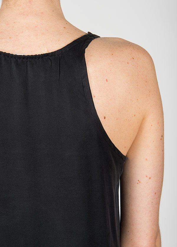 DOLAN - SLEEVELESS POCKET SCOOP DOLAN - SLEEVELESS POCKET SCOOP