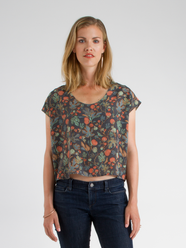 SWORDS-SMITH Botany Top SWORDS-SMITH Botany Top