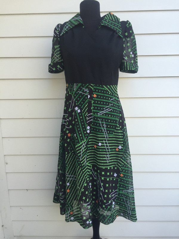 Abstract print Japanese 80's dress size small Abstract print Japanese 80's dress size small