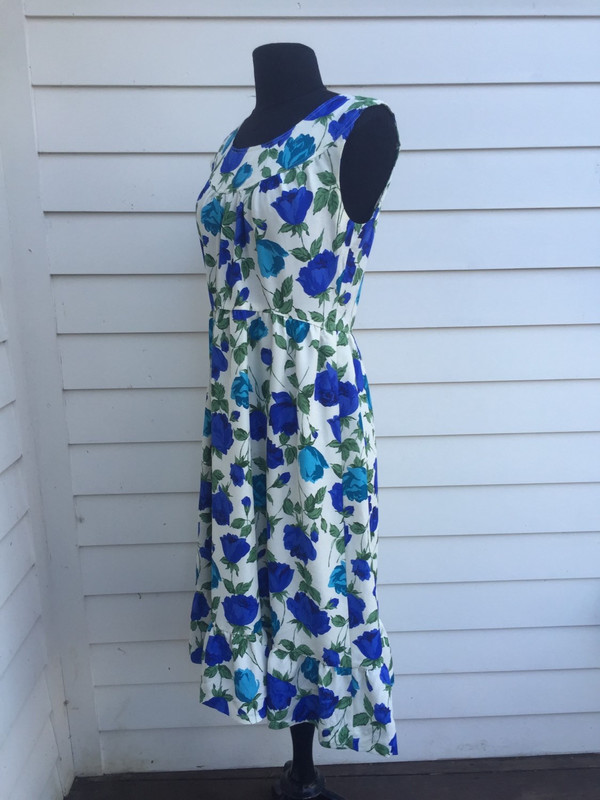 Floral 80's sleevless flower girl dress size medium ftom Japan Floral 80's sleevless flower girl dress size medium ftom Japan