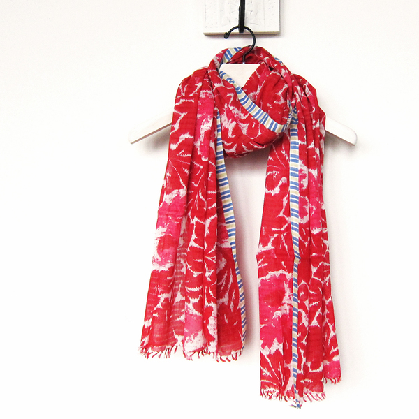 Épice red flower scarf Épice red flower scarf