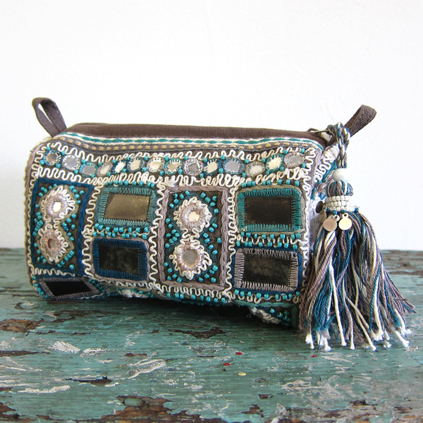 Star Mela Sari embroidered pouch Star Mela Sari embroidered pouch