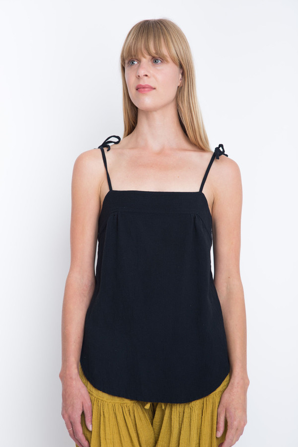 Namche Bazaar Tie Shoulder Camisole Namche Bazaar Tie Shoulder Camisole