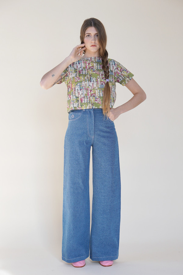 Samantha Pleet Tea Shirt - Castle Samantha Pleet Tea Shirt - Castle