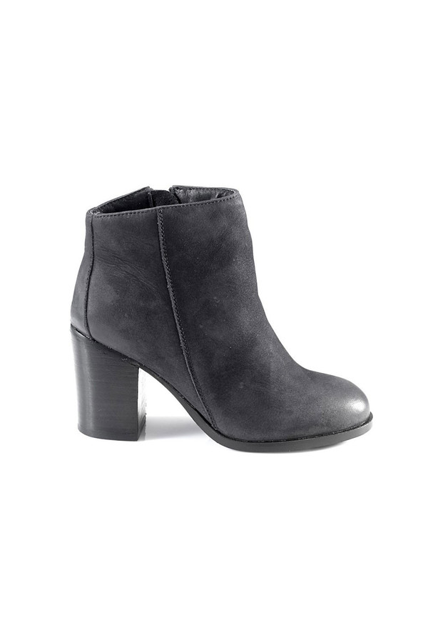 Artemisia Phoebe Navy Suede Ankle Boots Artemisia Phoebe Navy Suede Ankle Boots
