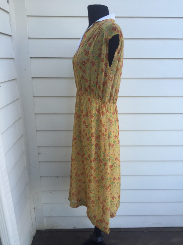 Japanese 70's floral sleevless summer dress size XL Japanese 70's floral sleevless summer dress size XL