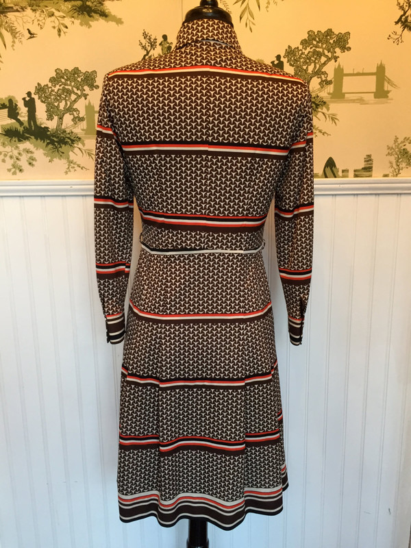 Vintage 70's Mad Men Style Japanese Graphic Print Dress small medium Vintage 70's Mad Men Style Japanese Graphic Print Dress small medium