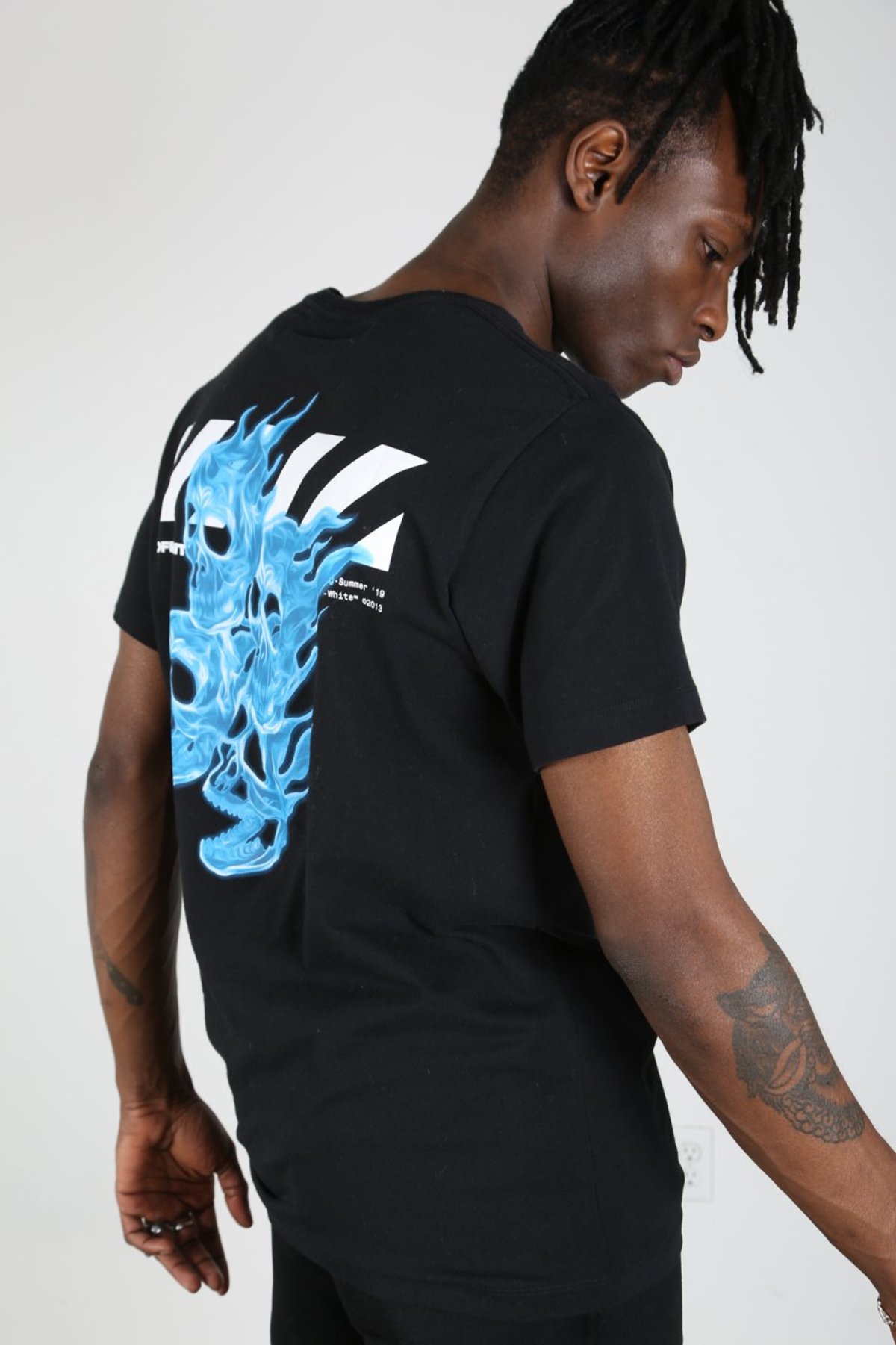 off white diagonal skulls tee