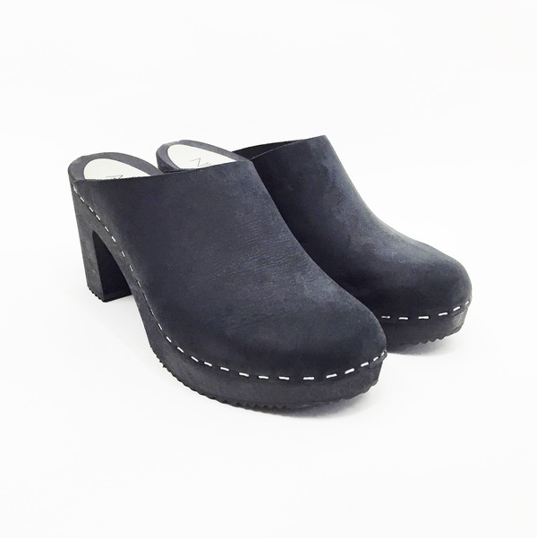 Nina Z Black on Black Niko Clog Nina Z Black on Black Niko Clog