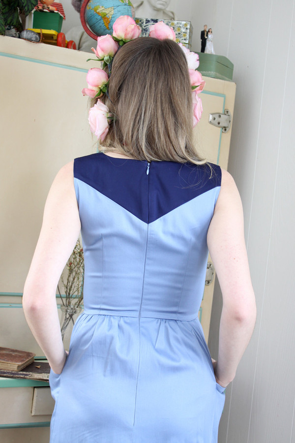Birds of North America Parula Dress (Light Blue/Navy) Birds of North America Parula Dress (Light Blue/Navy)