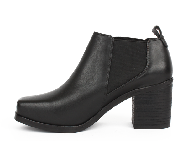 Intentionally Blank Harper Boot Intentionally Blank Harper Boot