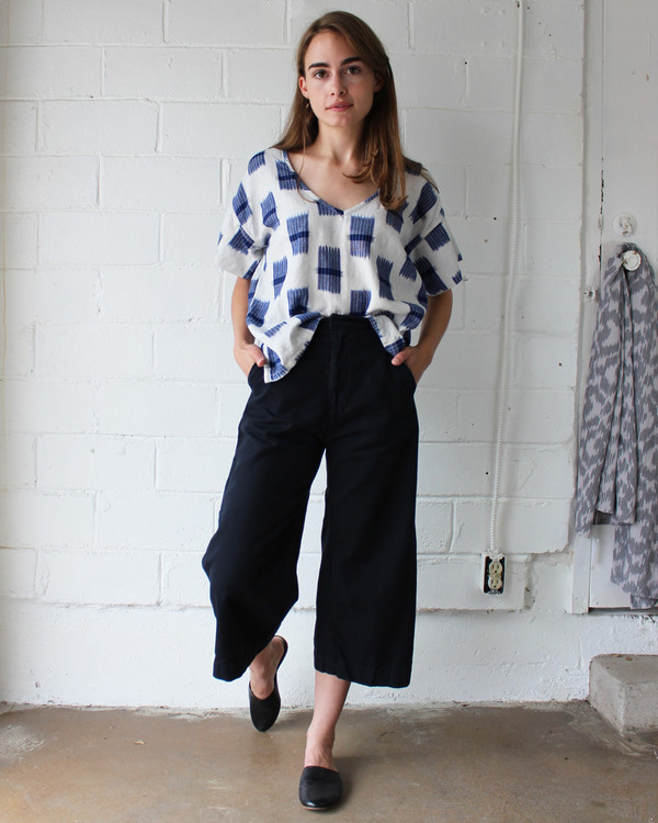 esby KARA KIMONO TOP - NAVY SQUARE IKAT esby KARA KIMONO TOP - NAVY SQUARE IKAT