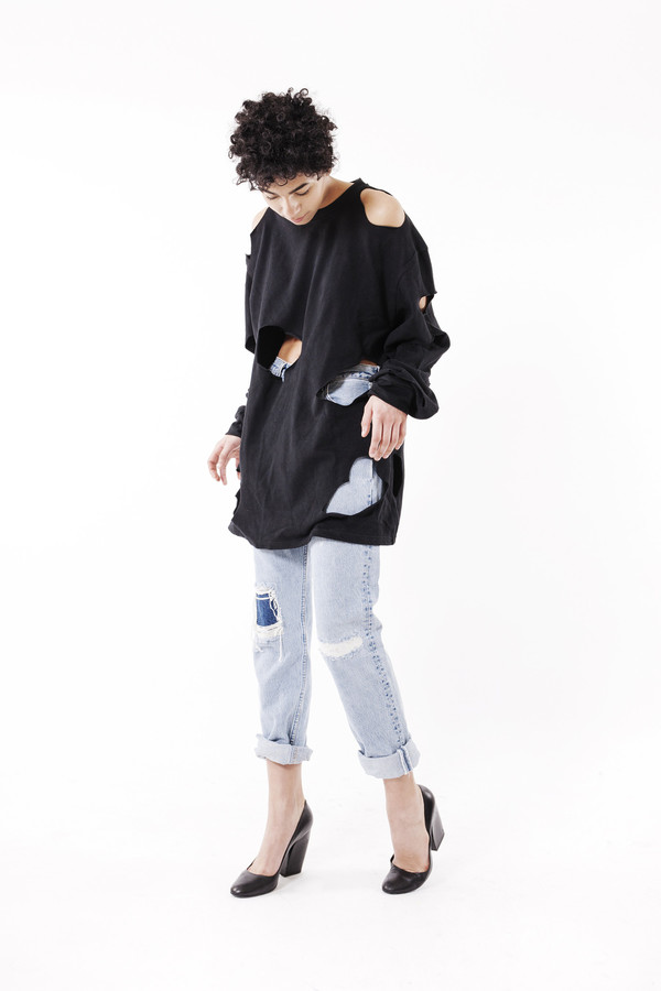 Ikumi Tattered Long Tee (Black) Ikumi Tattered Long Tee (Black)