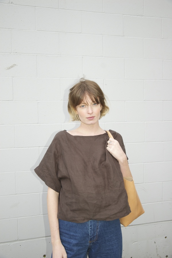 Black Crane Linen Square Top - charcoal Black Crane Linen Square Top - charcoal