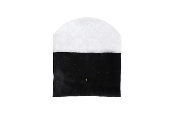 Primecut BLACK + WHITE ENVELOPE CLUTCH Primecut BLACK + WHITE ENVELOPE CLUTCH