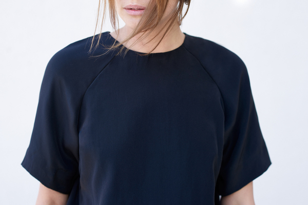 Kamperett Stratus Silk Raglan Shirt Kamperett Stratus Silk Raglan Shirt
