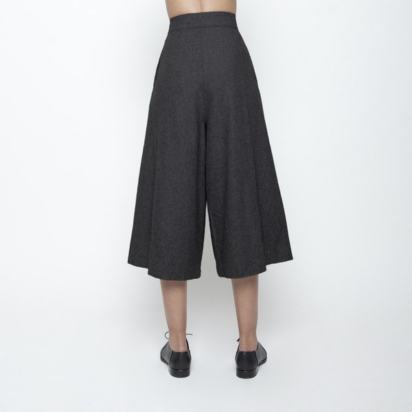 7115 by Szeki Wool Culottes 7115 by Szeki Wool Culottes