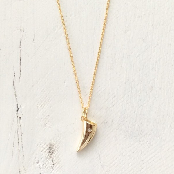 FLORA CICCARELLI - COLLIER CORNE 215 213 FLORA CICCARELLI - COLLIER CORNE 215 213