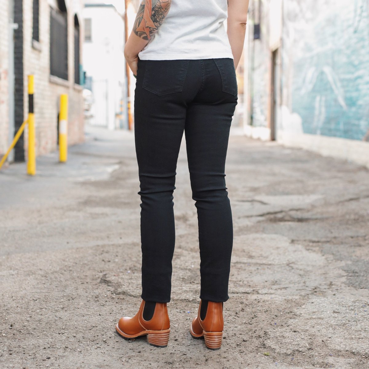 Imogene + Willie Elizabeth Super High Rise Jean - Blue Black | Garmentory