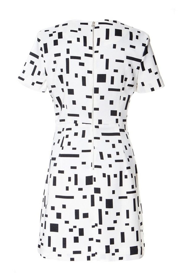 Lookast Square Point White Dress Lookast Square Point White Dress