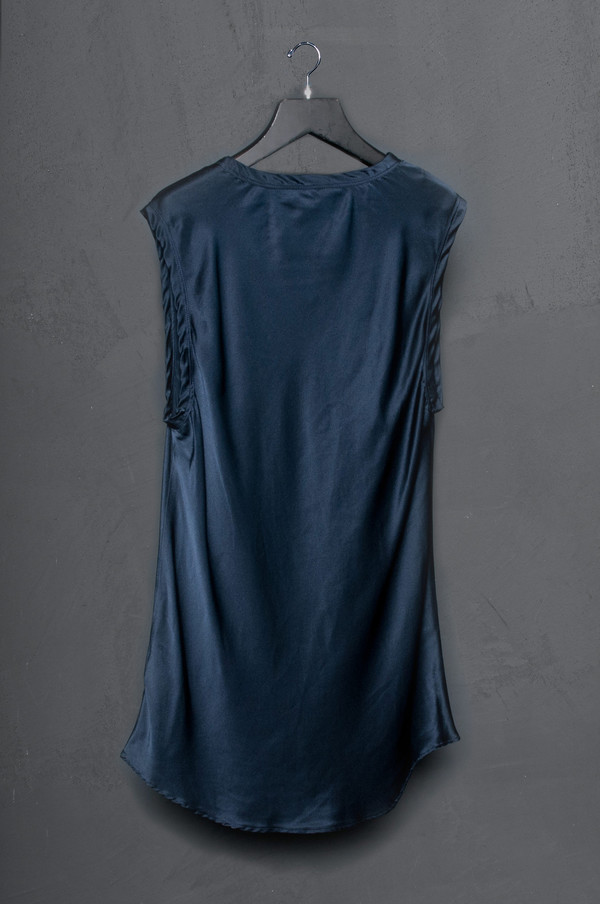 KES Cover Stitch Sleeveless Blouse KES Cover Stitch Sleeveless Blouse