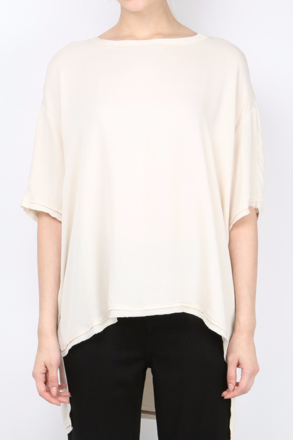 (nude) Round Neck T-Shirt (nude) Round Neck T-Shirt
