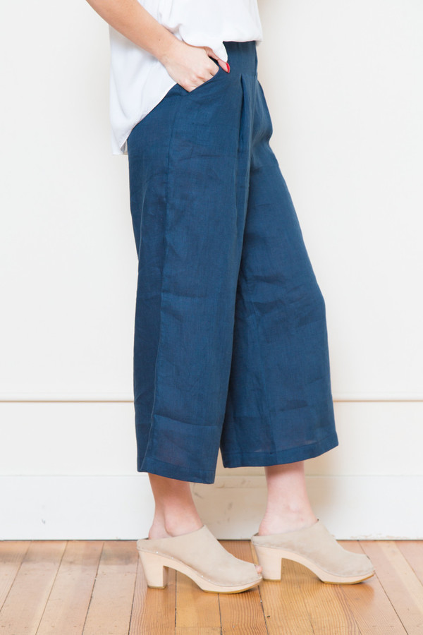 sam & lavi portia linen pants in navy sam & lavi portia linen pants in navy