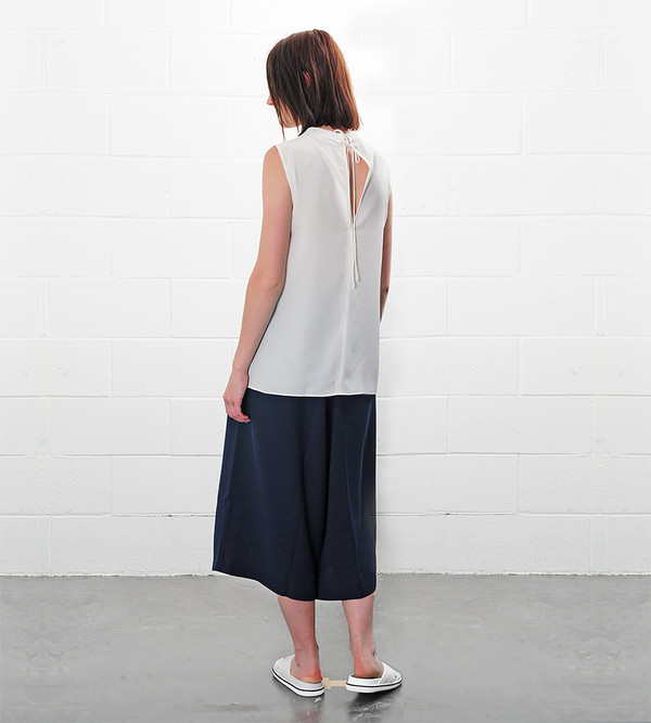 a c h r o Bow Back High Neck Sleeveless Top a c h r o Bow Back High Neck Sleeveless Top