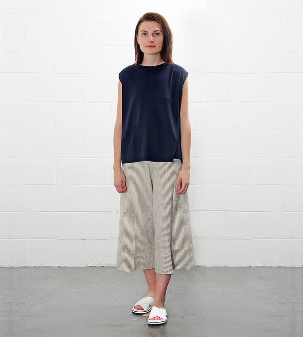 a c h r o Navy Linen Mixed Knit Top with Folded Sides a c h r o Navy Linen Mixed Knit Top with Folded Sides