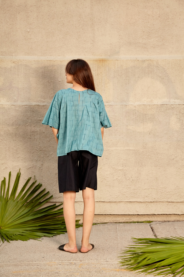 Tantuvi Pleated Column Top- Seagrid Tantuvi Pleated Column Top- Seagrid