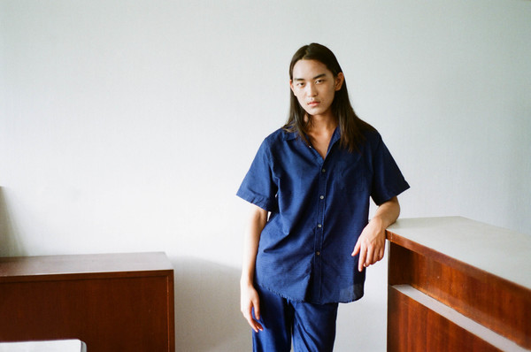 Seeker Studios Essential Short Sleeve Shirt - Indigo Seeker Studios Essential Short Sleeve Shirt - Indigo