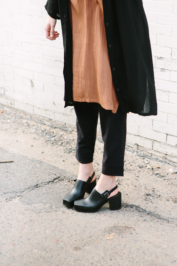 Intentionally Blank Honcho Mule / Black Intentionally Blank Honcho Mule / Black