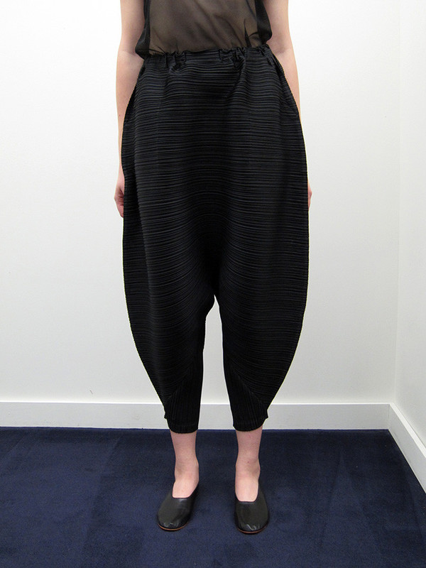 Issey Miyake Bounce Drop Crotch Pant Issey Miyake Bounce Drop Crotch Pant
