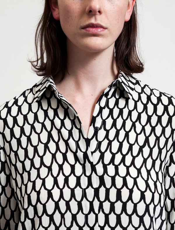 Marimekko Womens Scale Print Silk Shirt Marimekko Womens Scale Print Silk Shirt