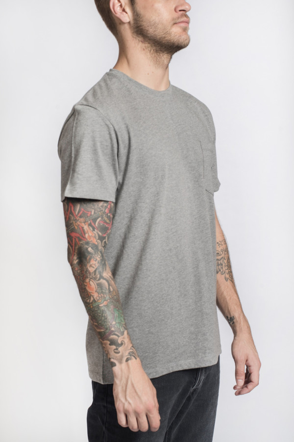 Men's Maison Kitsune Embroidered Pocket Tee Shirt Men's Maison Kitsune Embroidered Pocket Tee Shirt