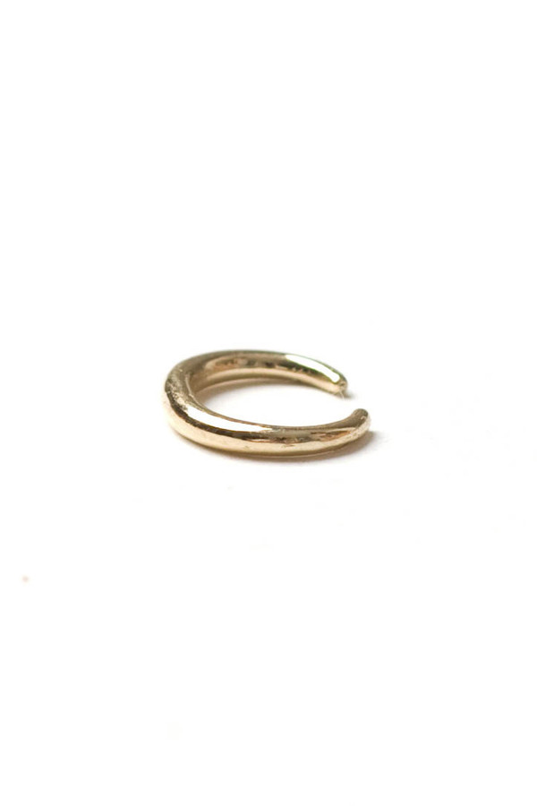 Infinite Tusk Reloaded Ear Cuff 14K Yellow Gold Infinite Tusk Reloaded Ear Cuff 14K Yellow Gold