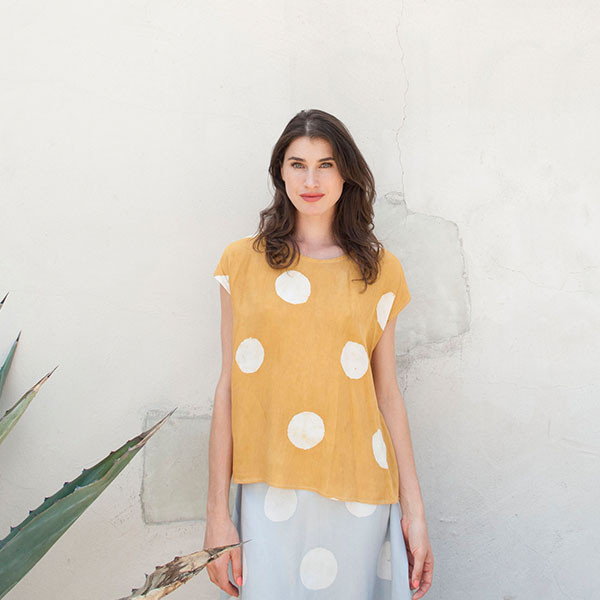 Della Mustard Dot Top Della Mustard Dot Top