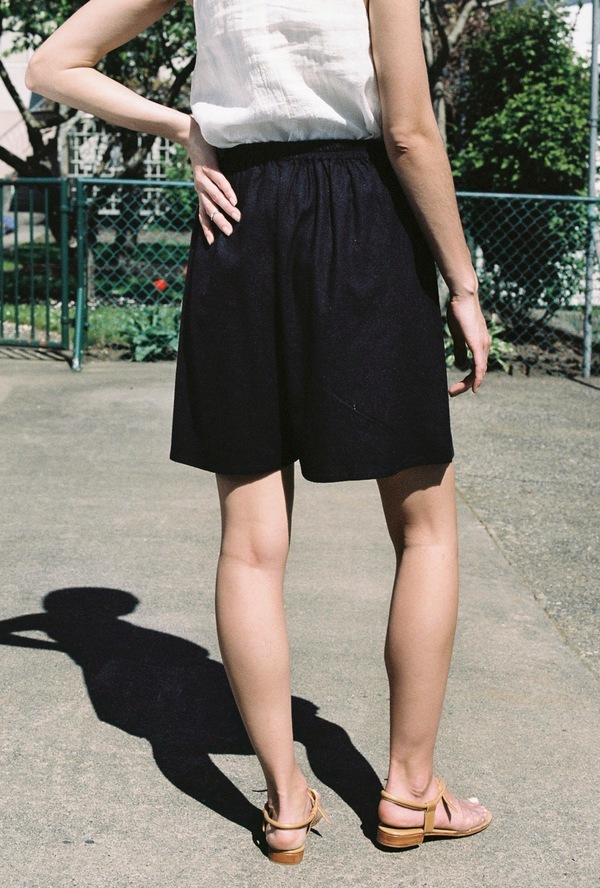 BaseRange Jogging Short - black raw silk BaseRange Jogging Short - black raw silk