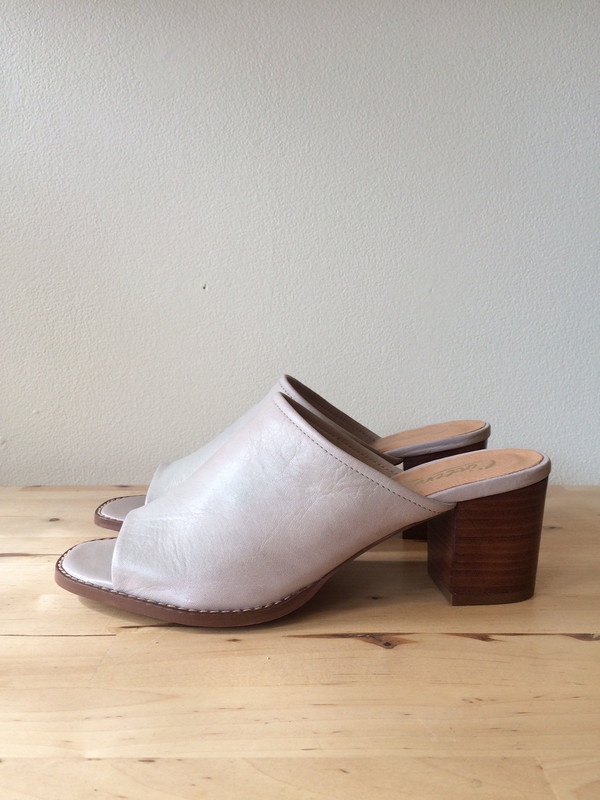 L'Intervalle Fendal Sandal L'Intervalle Fendal Sandal