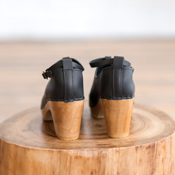 No. 6 Classic Shoe on High Heel Black - SOLD OUT No. 6 Classic Shoe on High Heel Black - SOLD OUT