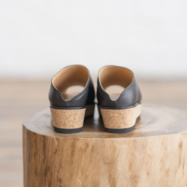Reality Studio Olga Clogs Leather - SOLD OUT Reality Studio Olga Clogs Leather - SOLD OUT