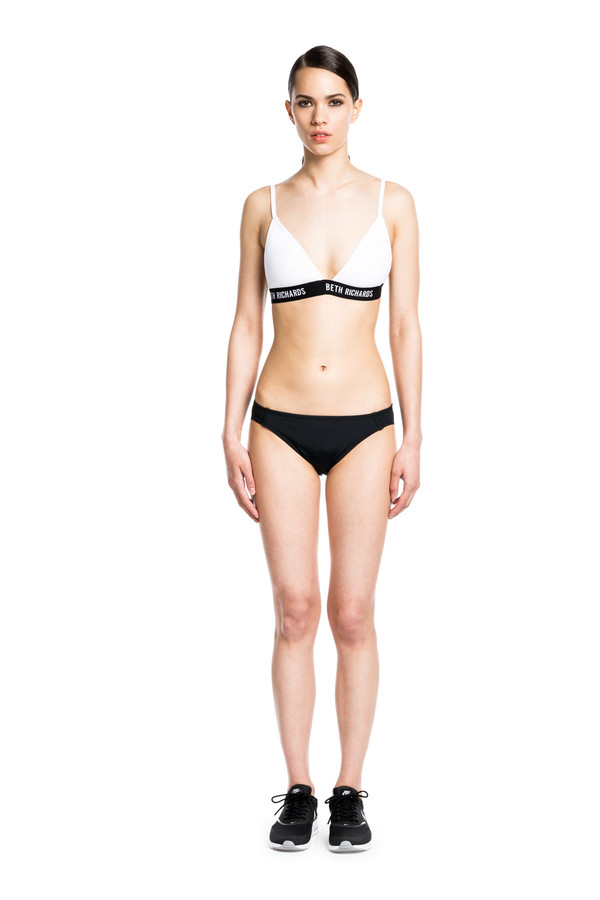 BETH RICHARDS Amber Top - White TRIANGLE BIKINI TOP BETH RICHARDS Amber Top - White TRIANGLE BIKINI TOP